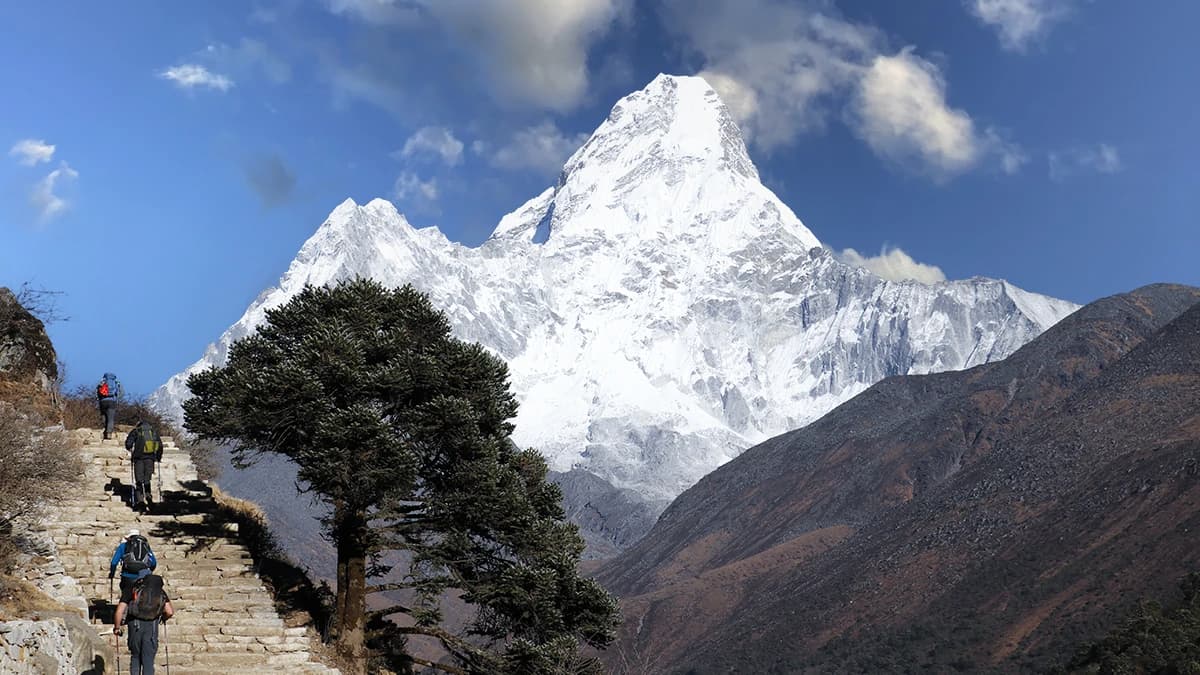 Mt Ama Dablam