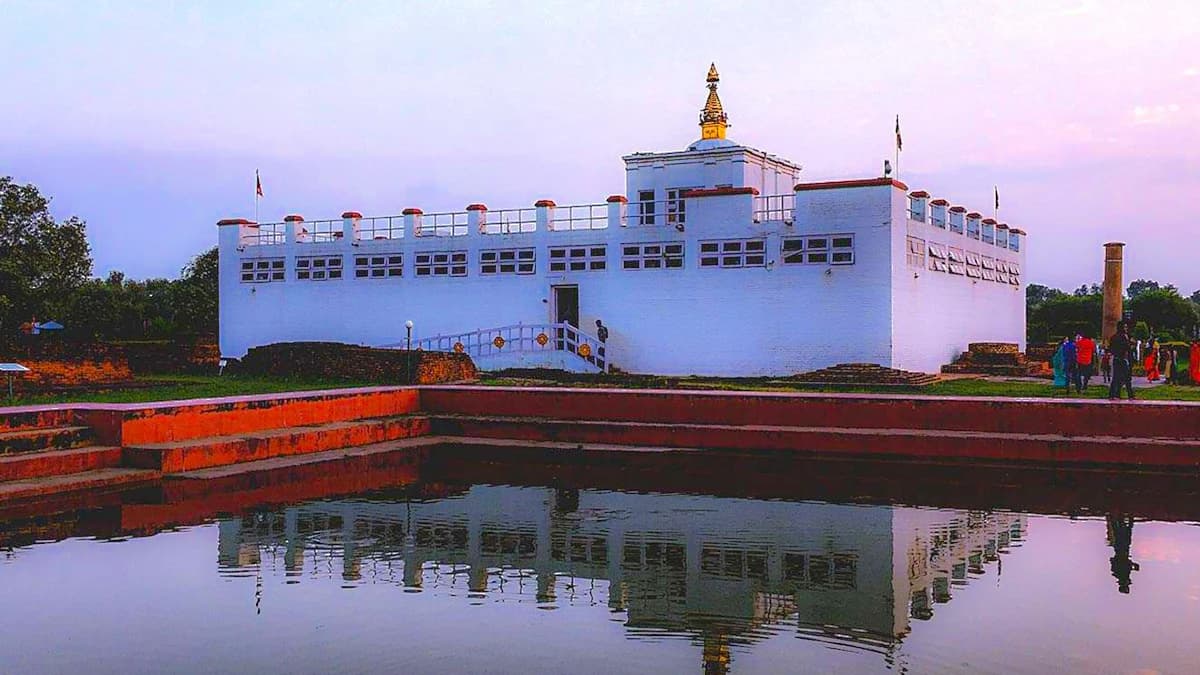 Kathmandu, Chitwan, Lumbini and Pokhara Tour