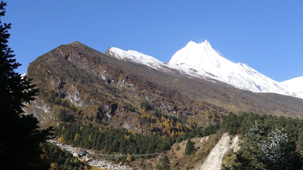 Manaslu Circuit with Tsum Valley Trek