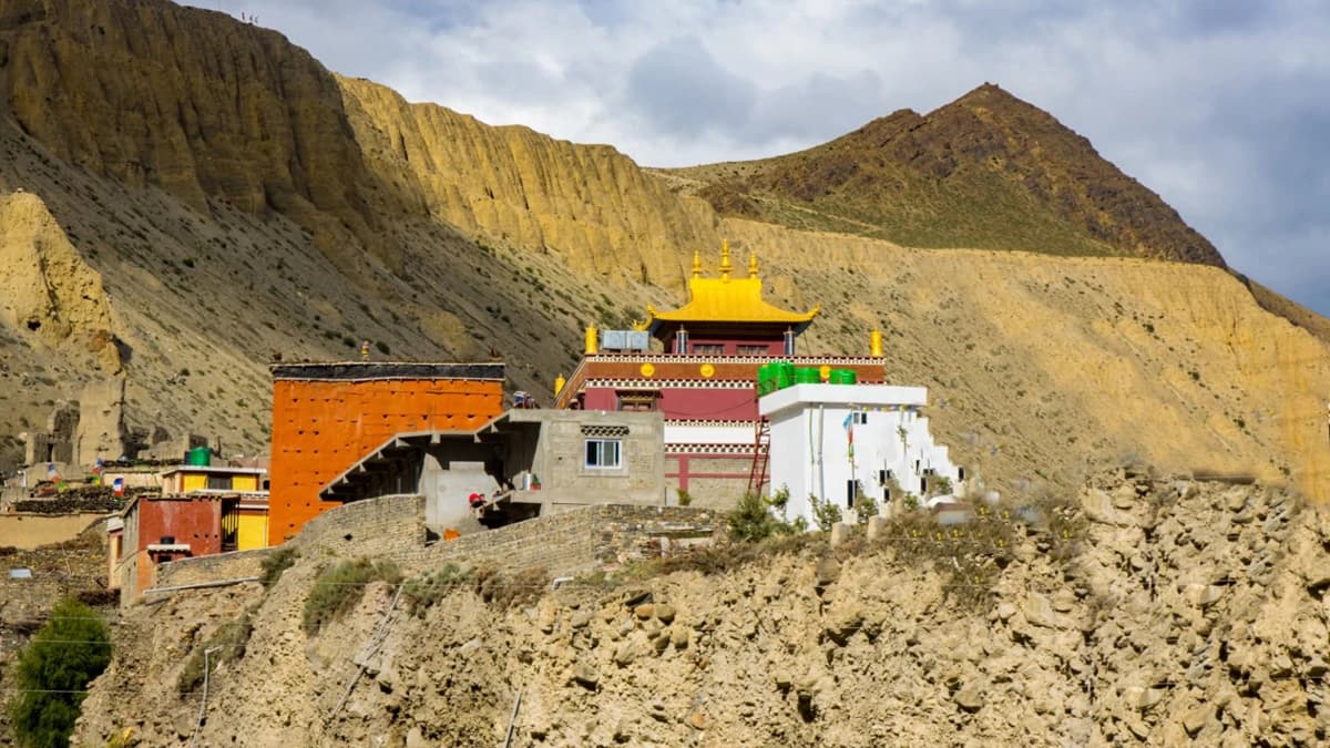 Upper Mustang Jeep Tour