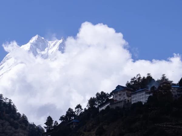 Manaslu Banner 1