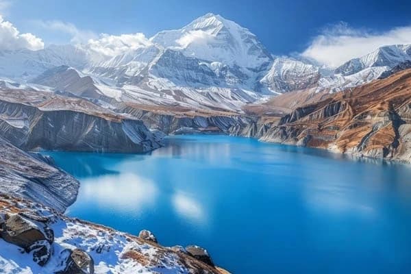 Lake on the way to the Annapurna Circuit Trek