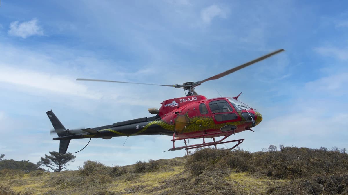 Everest Base Camp Helicopter Tour with Kala patthar